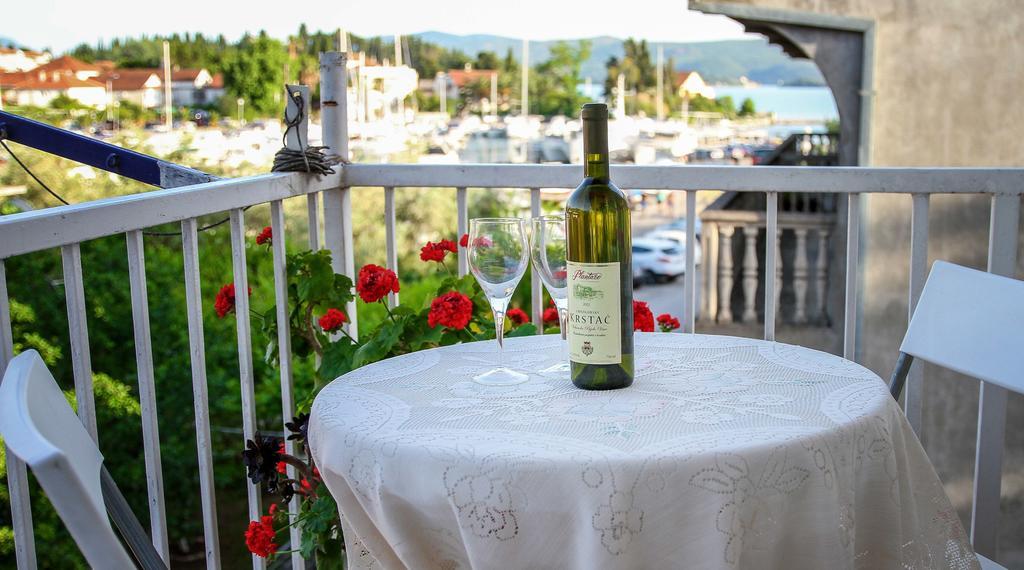 Pakovo Apartments Andrija Tivat Eksteriør billede