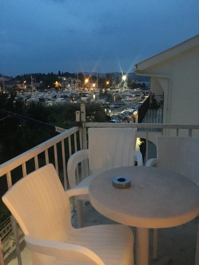Pakovo Apartments Andrija Tivat Eksteriør billede